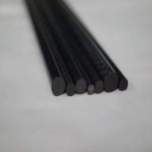 Liten diameter solid karbonfiberstang